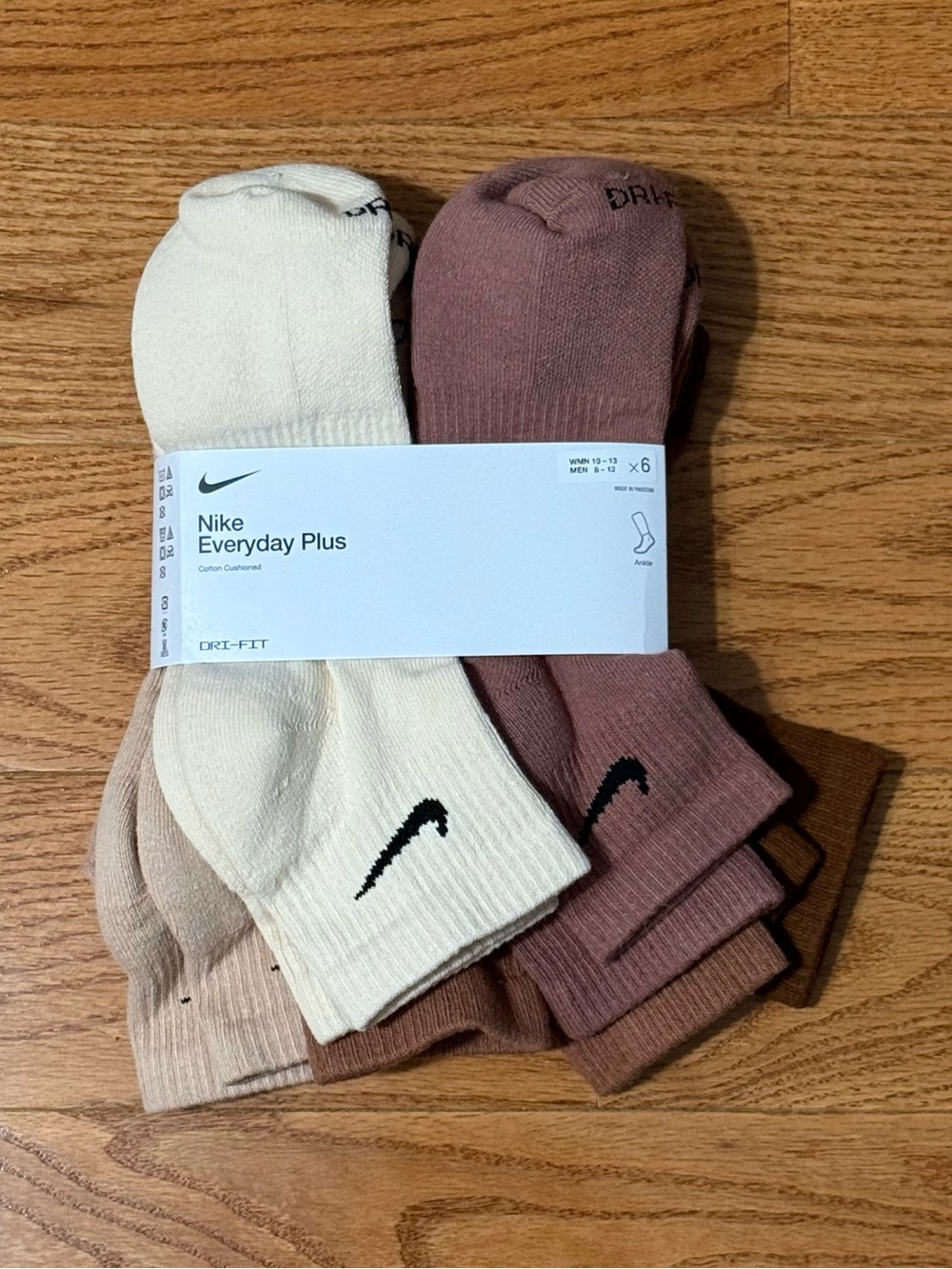 Nike Everyday Plus Cushioned 6-Pack Quarter Training Socks - Size Large